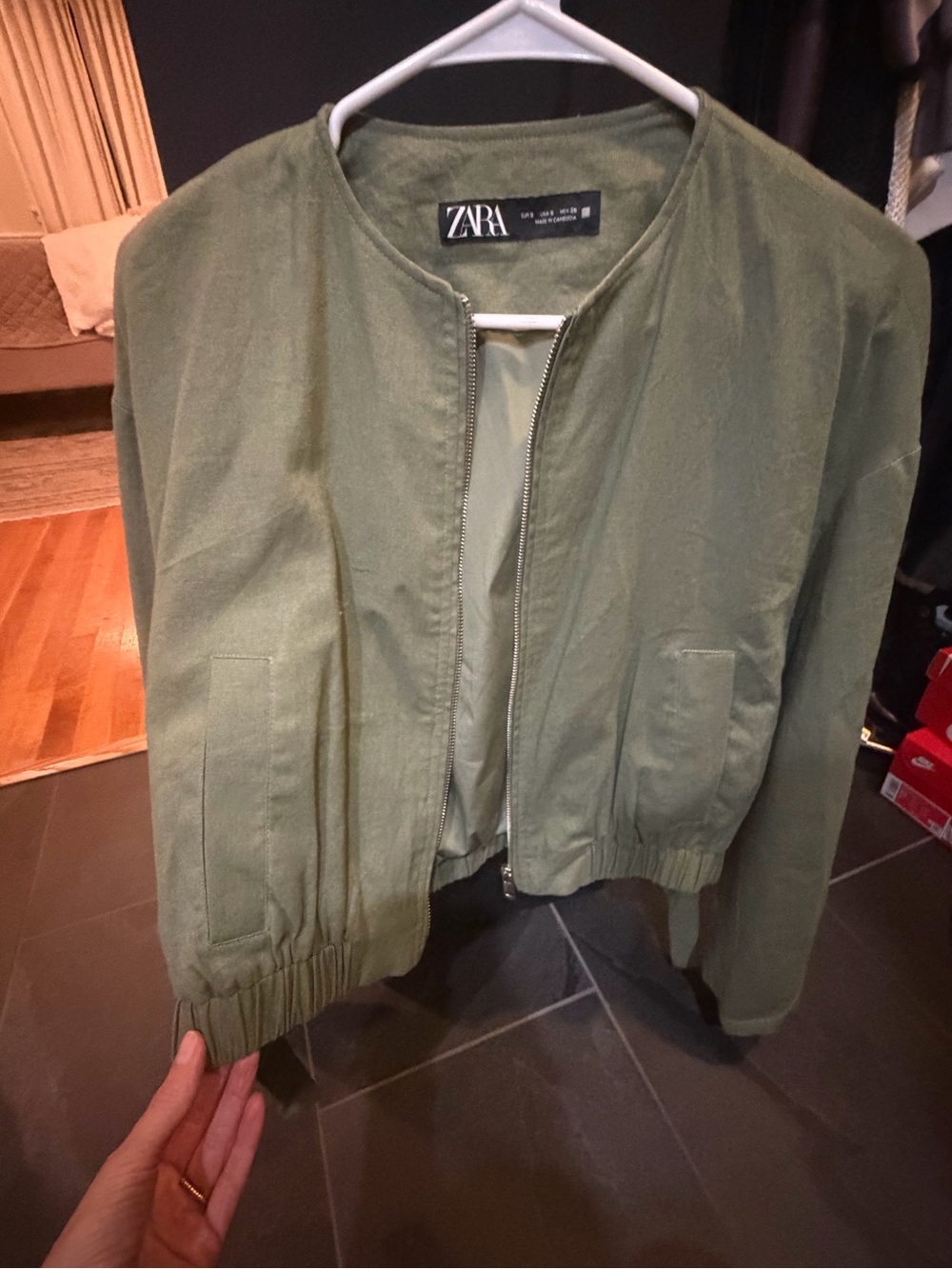 Zara Army Green Light Jacket Size Small